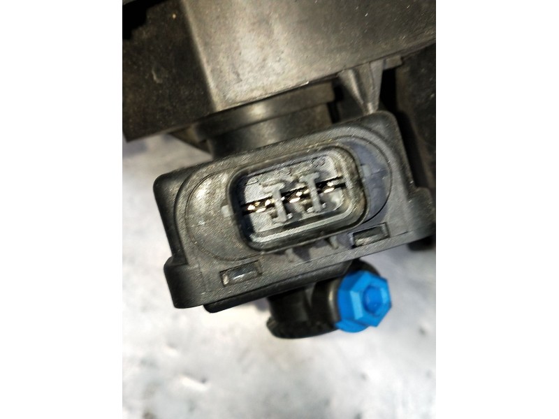 Recambio de faro izquierdo para mazda 5 (cr) 2.0 cd (cr19) referencia OEM IAM   2005