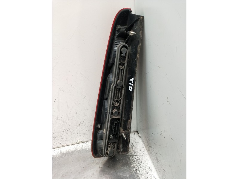 Recambio de piloto trasero derecho para ford focus c-max (dm2) 1.6 tdci referencia OEM IAM   2003