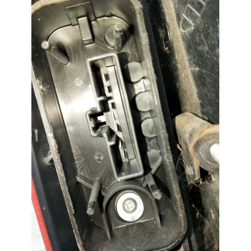Recambio de piloto trasero derecho para ford focus c-max (dm2) 1.6 tdci referencia OEM IAM   2003