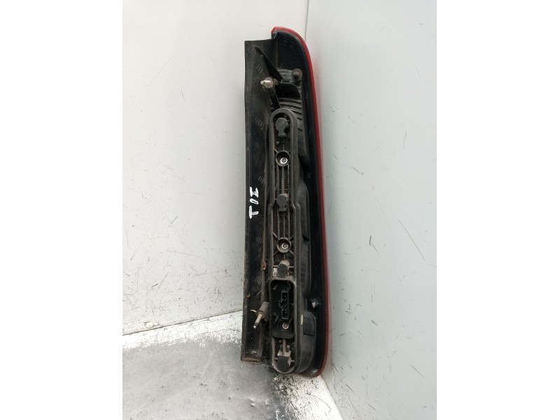 Recambio de piloto trasero izquierdo para ford focus c-max (dm2) 1.6 tdci referencia OEM IAM   2003