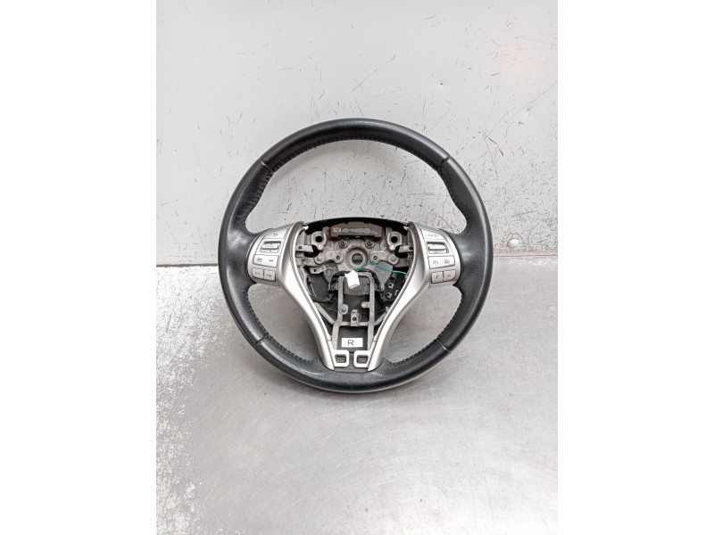 Recambio de volante para nissan x-trail iii (t32_, t32r, t32rr) 1.6 dci all mode 4x4-i (nt32) referencia OEM IAM   