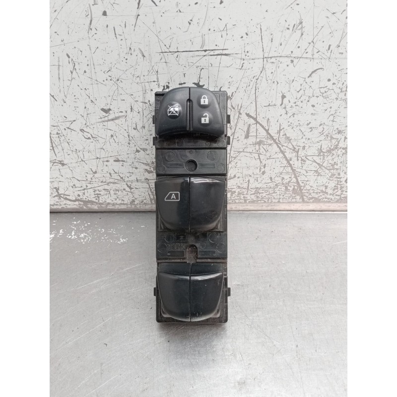 Recambio de mando elevalunas delantero izquierdo para nissan x-trail iii (t32_, t32r, t32rr) 1.6 dci all mode 4x4-i (nt32) refer