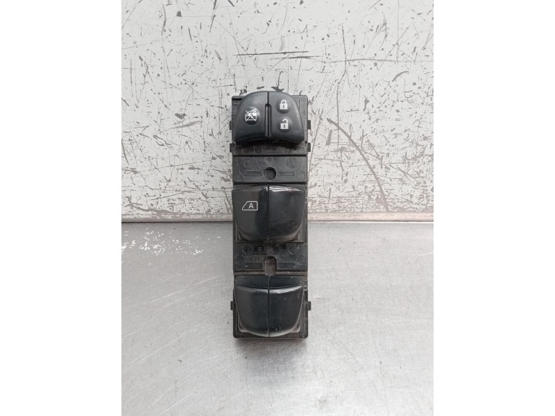 Recambio de mando elevalunas delantero izquierdo para nissan x-trail iii (t32_, t32r, t32rr) 1.6 dci all mode 4x4-i (nt32) refer