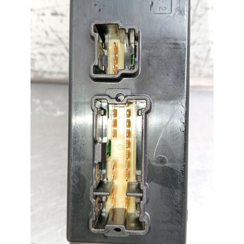 Recambio de mando elevalunas delantero izquierdo para nissan x-trail iii (t32_, t32r, t32rr) 1.6 dci all mode 4x4-i (nt32) refer