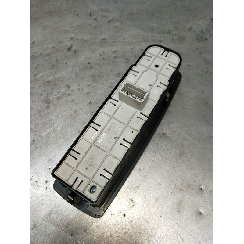 Recambio de mando elevalunas delantero izquierdo para renault megane iii grandtour (kz0/1) 1.5 dci (kz09, kz0d, kz1g, kz29, kz14