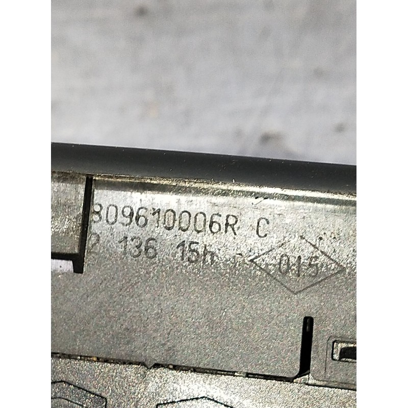 Recambio de mando elevalunas delantero izquierdo para renault megane iii grandtour (kz0/1) 1.5 dci (kz09, kz0d, kz1g, kz29, kz14