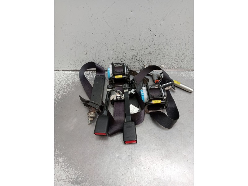 Recambio de juego cinturones delantero para nissan x-trail iii (t32_, t32r, t32rr) 1.6 dci all mode 4x4-i (nt32) referencia OEM 