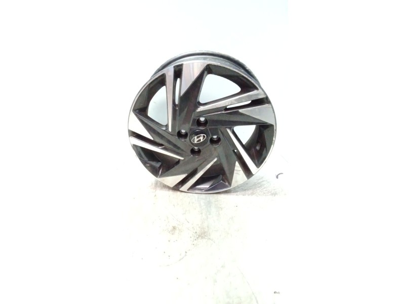 Recambio de juego llantas para hyundai i20 klass referencia OEM IAM 6J16 5291000200 