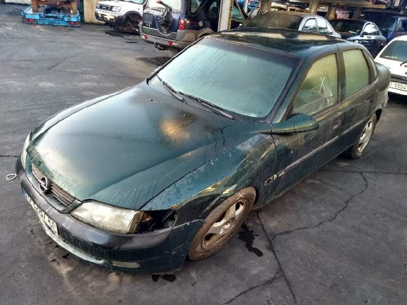 opel vectra b berlina del año 1999