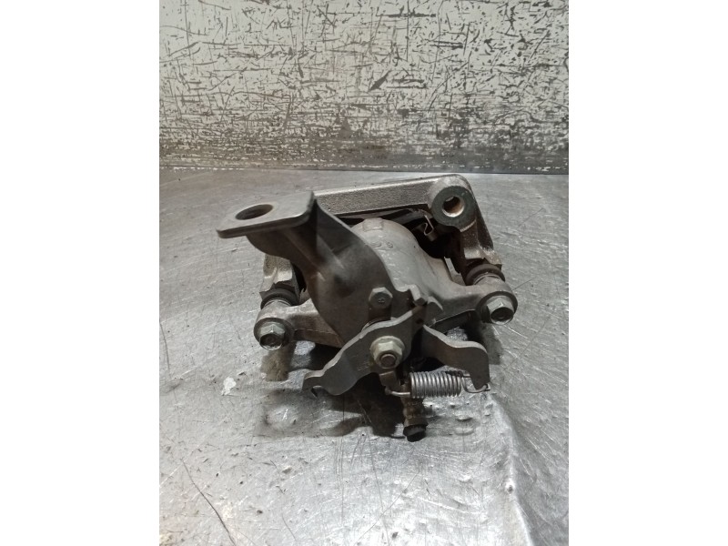 Recambio de pinza freno trasera izquierda para kia ceed tourer (cd) 1.6 crdi 115 referencia OEM IAM   18