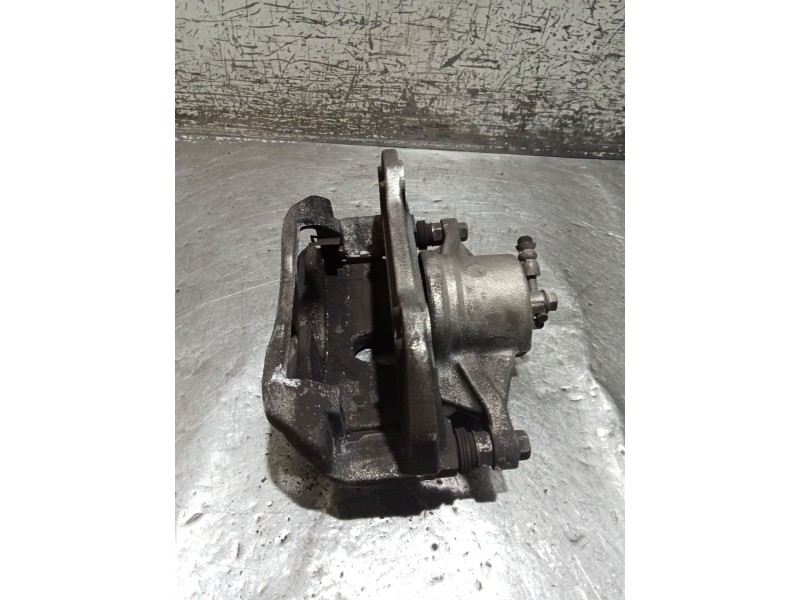 Recambio de pinza freno delantera izquierda para kia ceed tourer (cd) 1.6 crdi 115 referencia OEM IAM   18