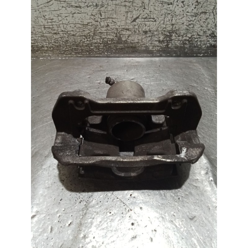 Recambio de pinza freno delantera izquierda para kia ceed tourer (cd) 1.6 crdi 115 referencia OEM IAM   18