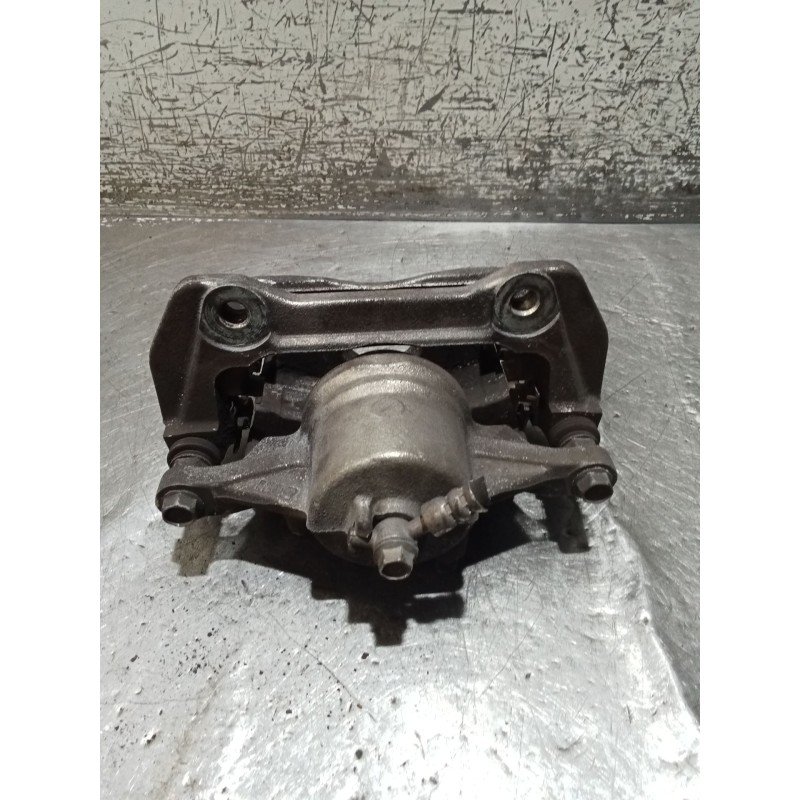 Recambio de pinza freno delantera izquierda para kia ceed tourer (cd) 1.6 crdi 115 referencia OEM IAM   18