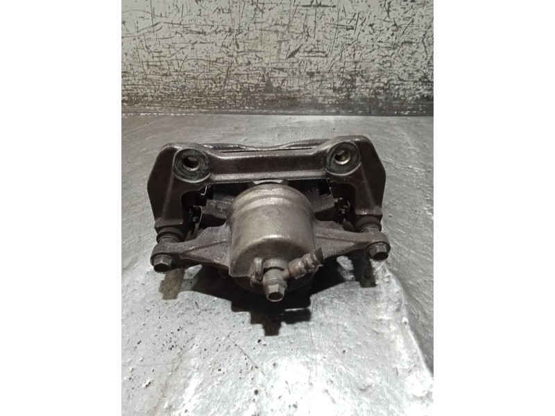 Recambio de pinza freno delantera izquierda para kia ceed tourer (cd) 1.6 crdi 115 referencia OEM IAM   18