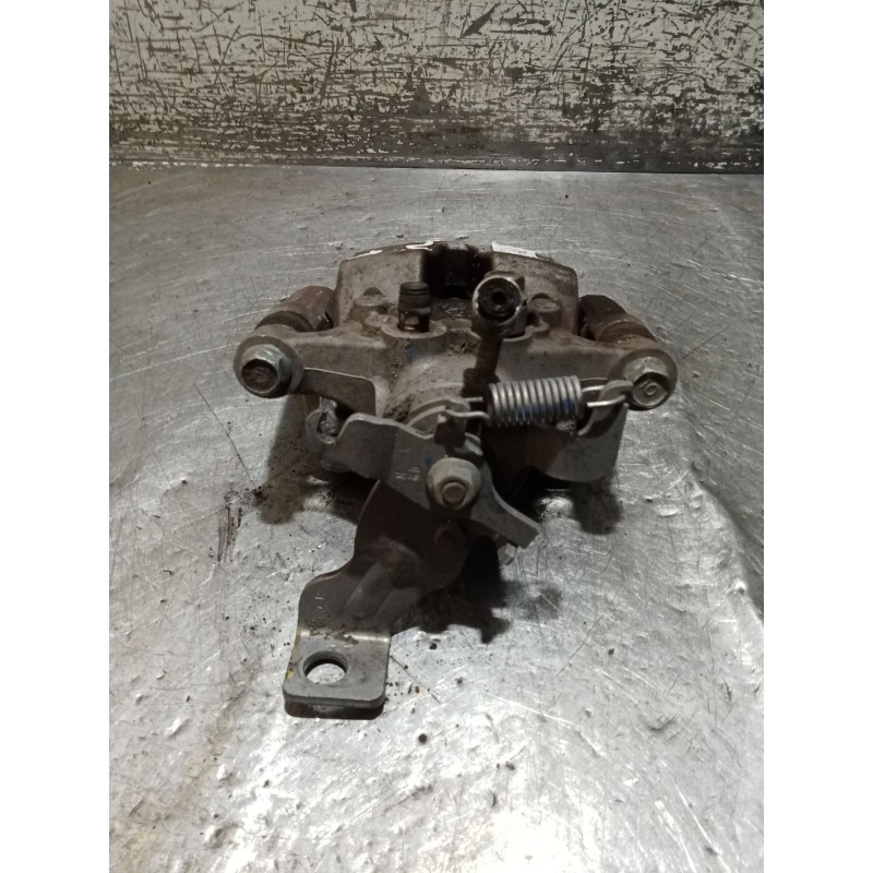 Recambio de pinza freno trasera derecha para kia ceed tourer (cd) 1.6 crdi 115 referencia OEM IAM   18