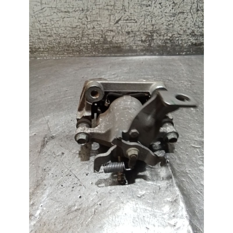 Recambio de pinza freno trasera derecha para kia ceed tourer (cd) 1.6 crdi 115 referencia OEM IAM   18