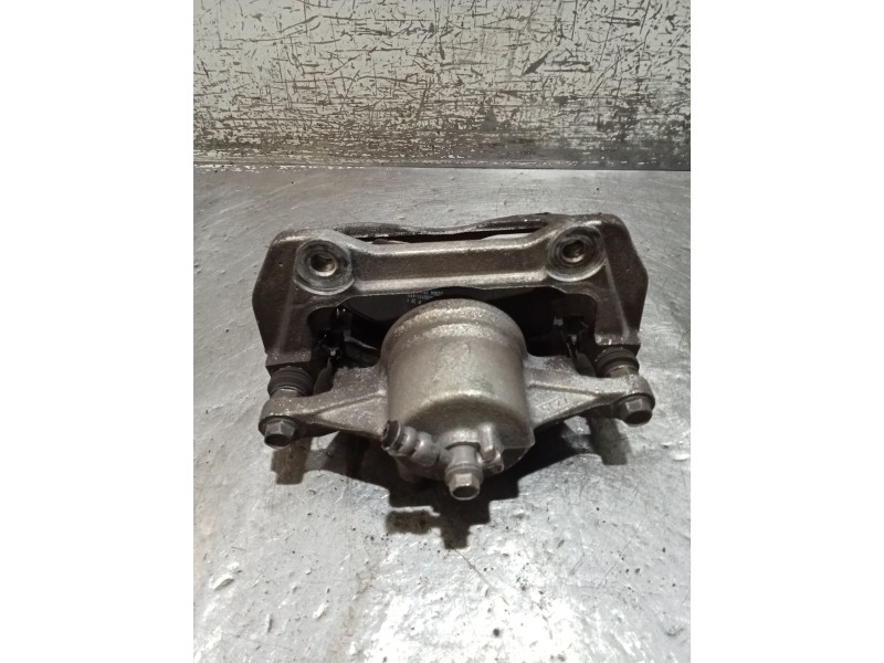Recambio de pinza freno delantera derecha para kia ceed tourer (cd) 1.6 crdi 115 referencia OEM IAM   18