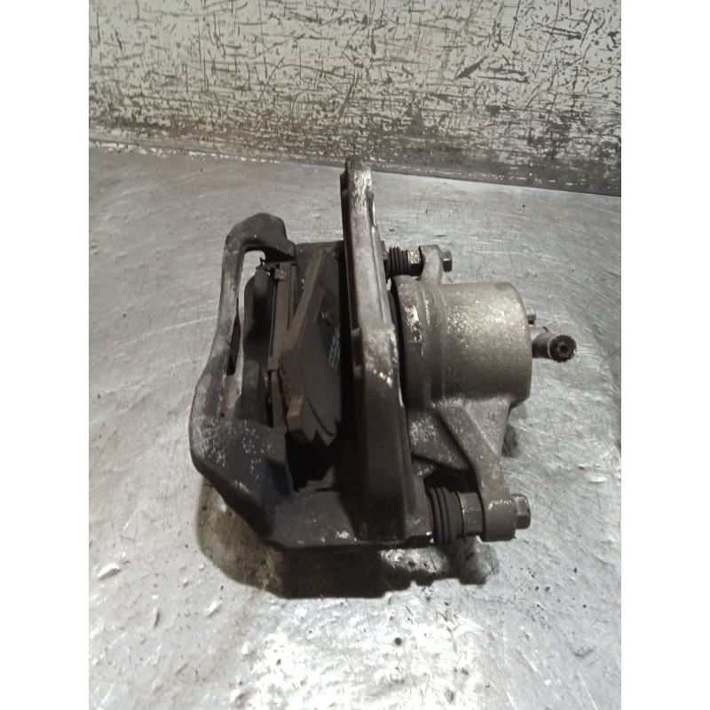Recambio de pinza freno delantera derecha para kia ceed tourer (cd) 1.6 crdi 115 referencia OEM IAM   18