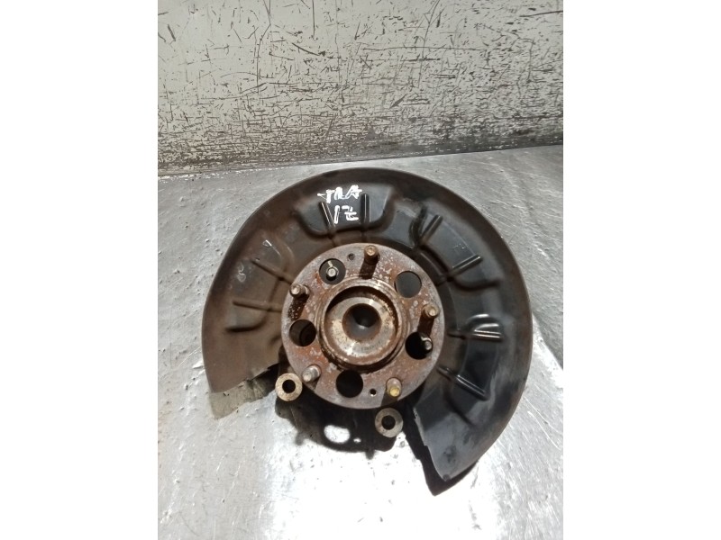 Recambio de mangueta trasera izquierda para kia ceed tourer (cd) 1.6 crdi 115 referencia OEM IAM   18