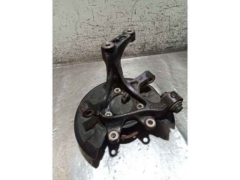Recambio de mangueta trasera izquierda para kia ceed tourer (cd) 1.6 crdi 115 referencia OEM IAM   18