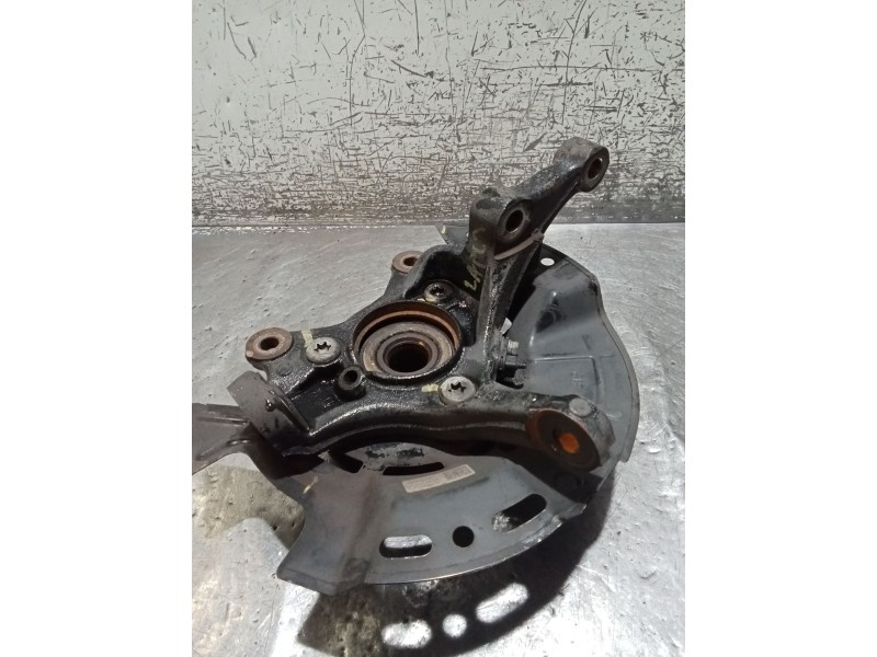Recambio de mangueta delantera derecha para kia ceed tourer (cd) 1.6 crdi 115 referencia OEM IAM   18