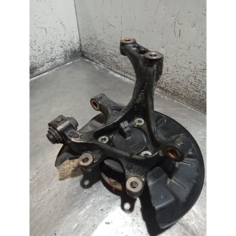 Recambio de mangueta trasera derecha para kia ceed tourer (cd) 1.6 crdi 115 referencia OEM IAM   18