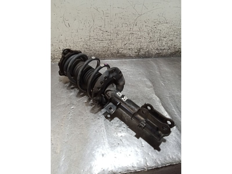 Recambio de amortiguador delantero derecho para kia ceed tourer (cd) 1.6 crdi 115 referencia OEM IAM   18