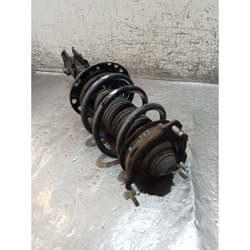 Recambio de amortiguador delantero derecho para kia ceed tourer (cd) 1.6 crdi 115 referencia OEM IAM   18