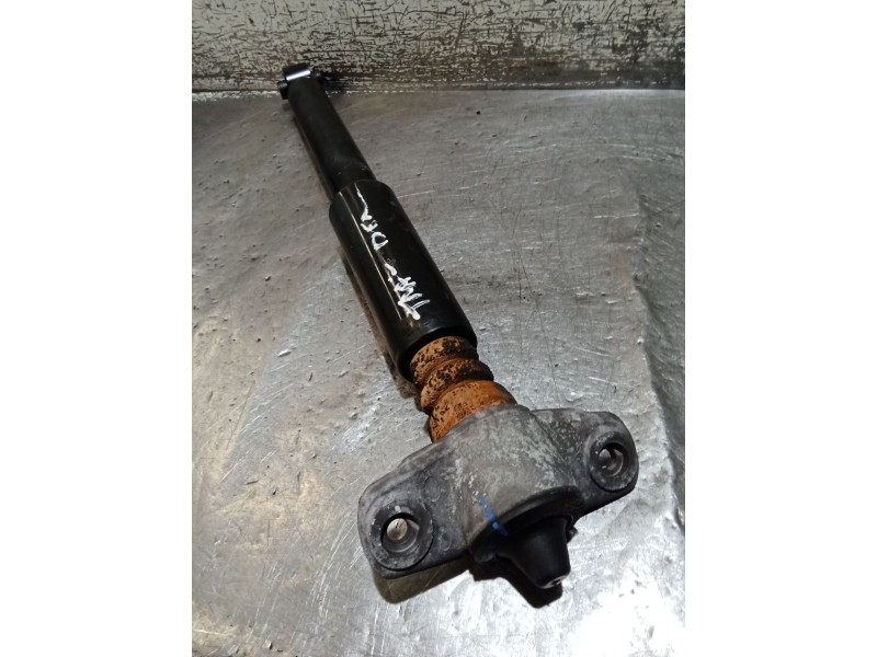 Recambio de amortiguador trasero derecho para kia ceed tourer (cd) 1.6 crdi 115 referencia OEM IAM 55300J7CB0  18