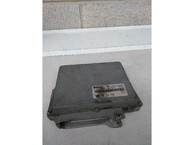 Recambio de centralita motor uce para opel sintra 2.2 16v cat (x 22 xe) referencia OEM IAM 0261203548 90505778 