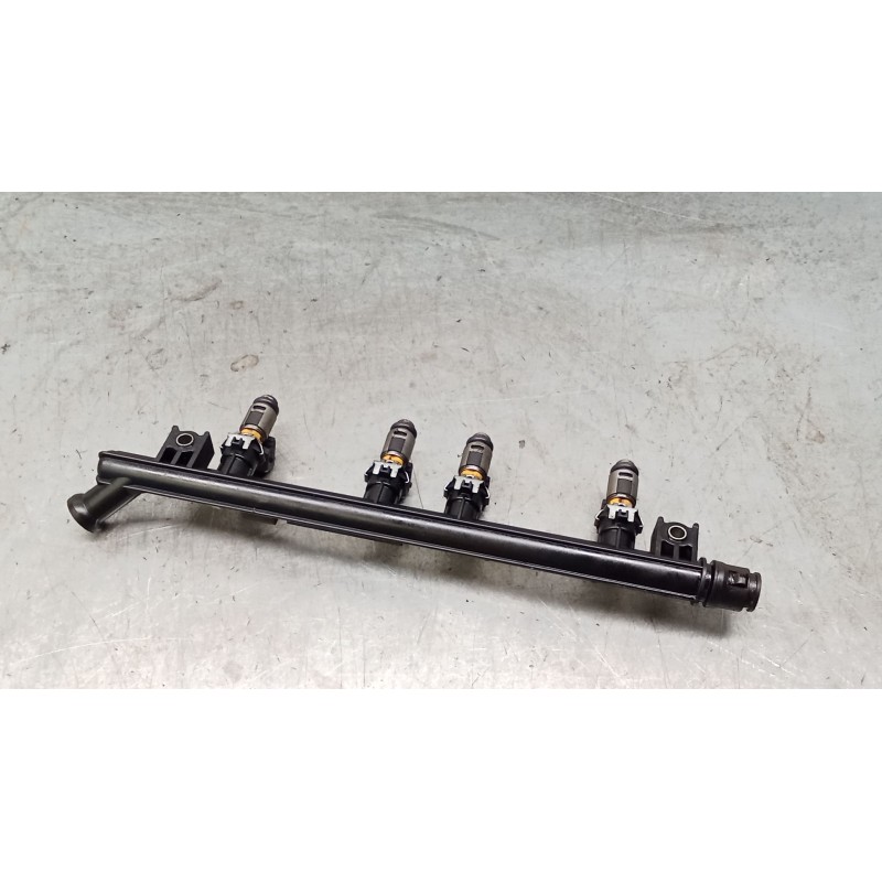Recambio de rampa inyectora para fiat panda (312_, 319_) 1.2 (312pxa1a) referencia OEM IAM CB261B  12
