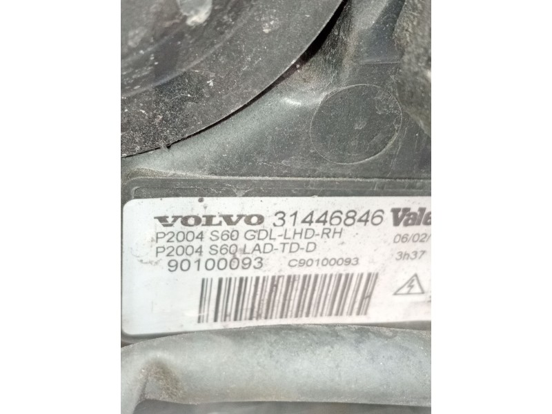 Recambio de faro derecho para volvo s60 i (384) d5 referencia OEM IAM 31446846 90100093 