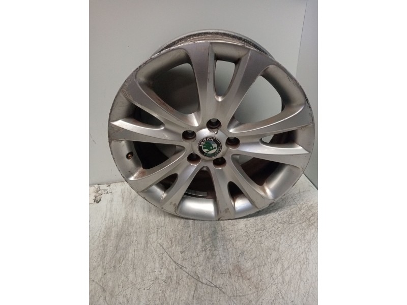 Recambio de juego llantas para skoda superb (3u4) 1.9 tdi referencia OEM IAM 7.5J17H2 3T0601025D 