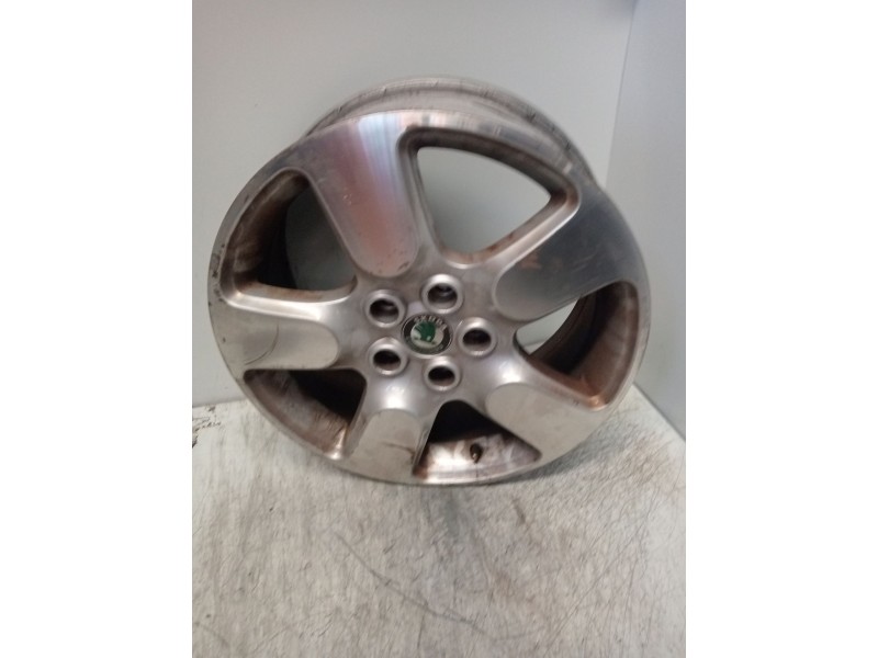 Recambio de juego llantas para skoda octavia combi (1z5) scout 4x4 referencia OEM IAM 7J17H2 1z0601025N ET50