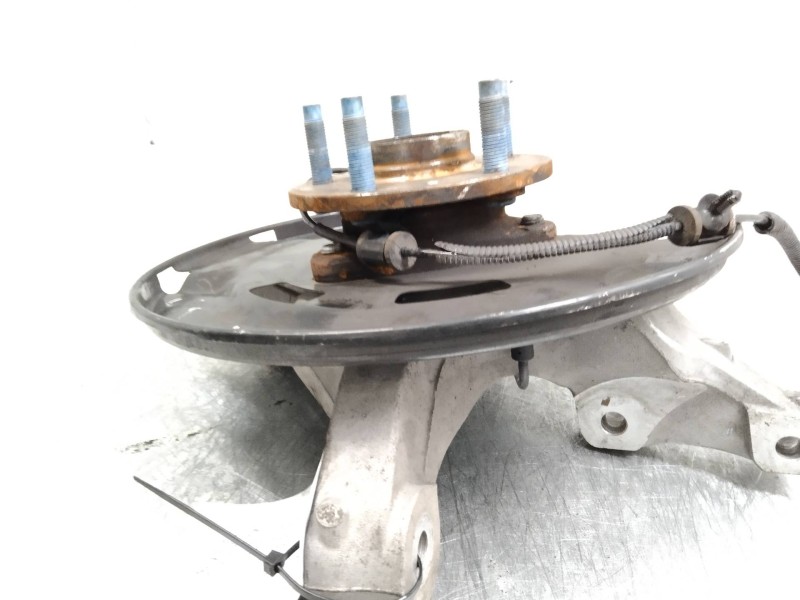 Recambio de mangueta delantera izquierda para opel astra j lim. cosmo referencia OEM IAM   