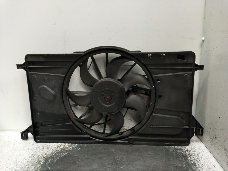 Recambio de electroventilador para volvo v50 (545) 2.0 d referencia OEM IAM 3M5H8C607UC 0130303939 2004