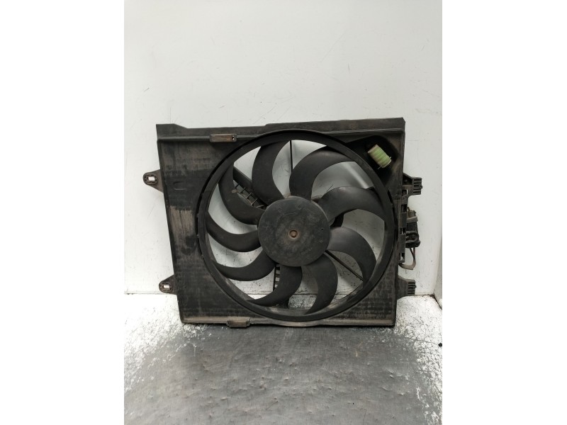 Recambio de electroventilador para fiat panda (312_, 319_) 1.2 (312pxa1a) referencia OEM IAM 8C6700000 519450640 2012
