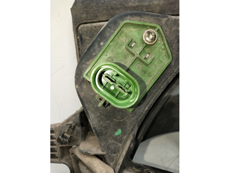 Recambio de electroventilador para fiat panda (312_, 319_) 1.2 (312pxa1a) referencia OEM IAM 8C6700000 519450640 2012
