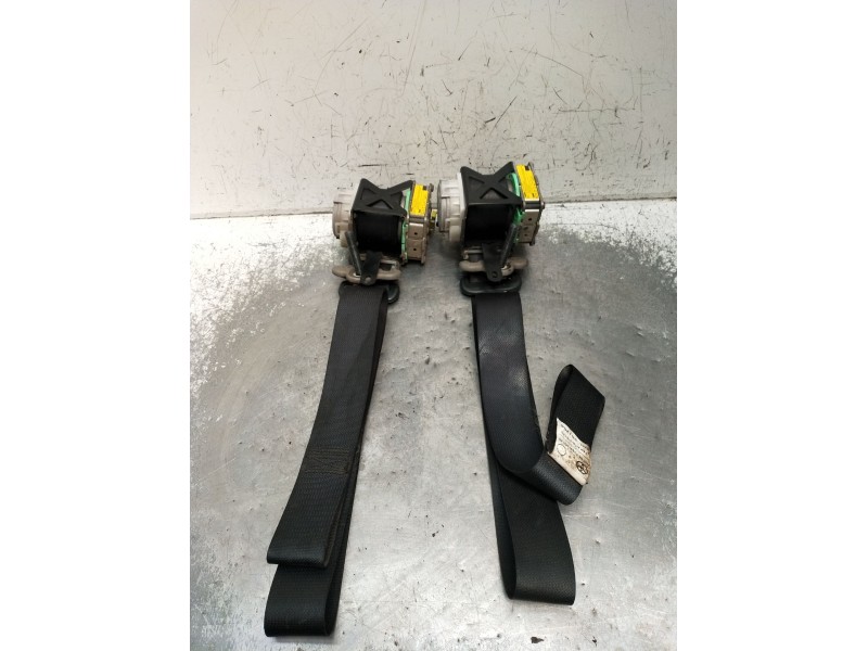 Recambio de kit airbag para toyota yaris (_p9_) 1.3 vvt-i (scp90_) referencia OEM IAM 891700D220  2005