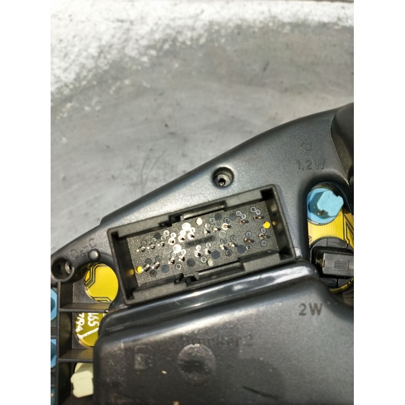 Recambio de cuadro instrumentos para mercedes-benz clase c (w202) c 280 (202.028) referencia OEM IAM 2025405011  1993