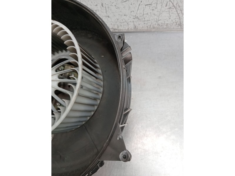 Recambio de motor calefaccion para bmw 5 (f10) 520 d referencia OEM IAM 935598101 5HL01079204 W8353005 2014
