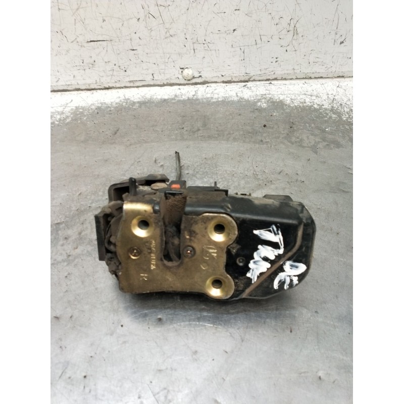 Recambio de motor cierre centralizado trasero derecho para jeep grand cherokee ii (wj, wg) 3.1 td 4x4 referencia OEM IAM  5P 199