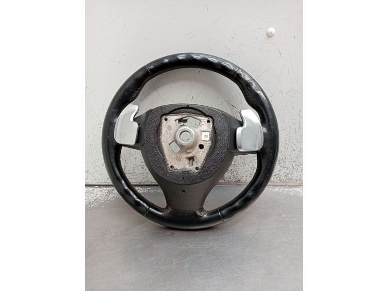 Recambio de volante para bmw 5 (f10) 520 d referencia OEM IAM   2014