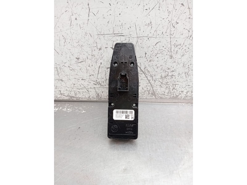 Recambio de mando elevalunas delantero izquierdo para bmw 5 (f10) 520 d referencia OEM IAM 924195501 4P 2014