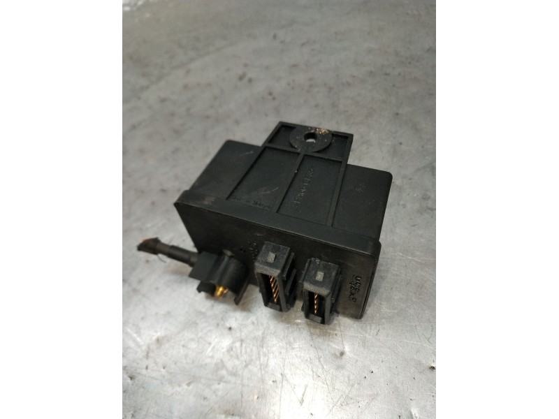 Recambio de caja precalentamiento para peugeot 607 (9d, 9u) 2.7 hdi 24v referencia OEM IAM 0281003018  2004