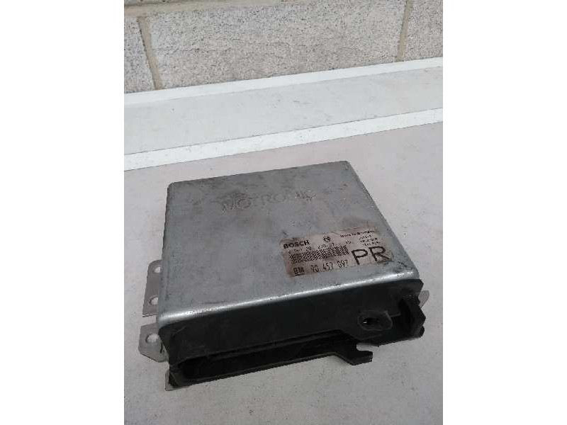 Recambio de centralita motor uce para opel omega b 2.5 v6 cat (l80) referencia OEM IAM 0261203270 0261203271 90457097 PR