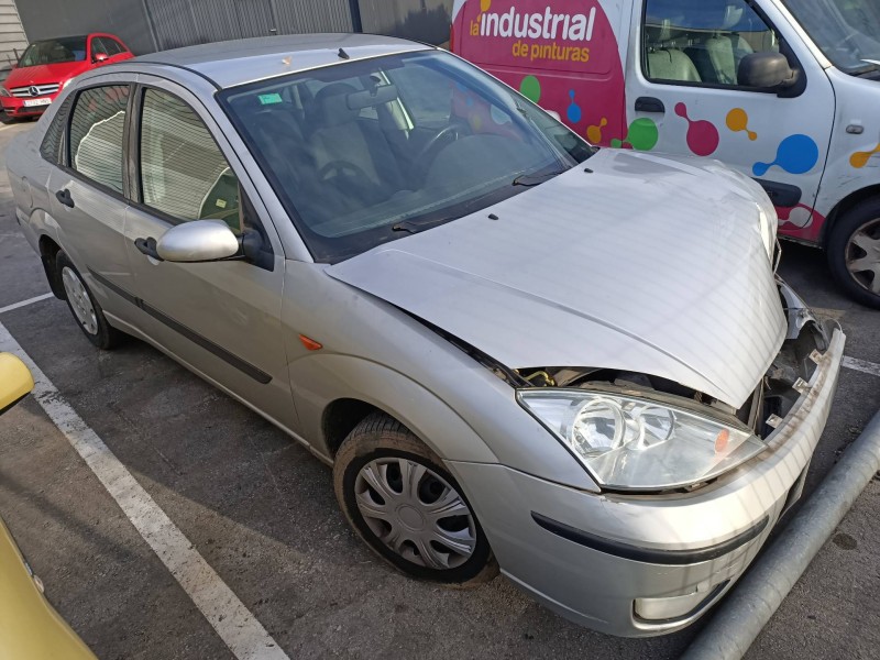 ford focus berlina (cak) del año 2001
