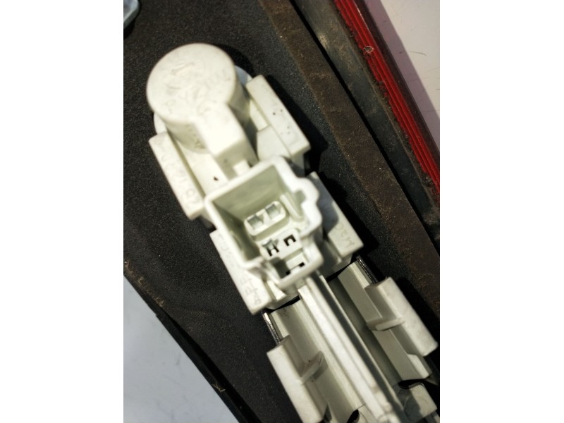 Recambio de piloto trasero izquierdo para volvo v50 (545) 2.0 d referencia OEM IAM   2004