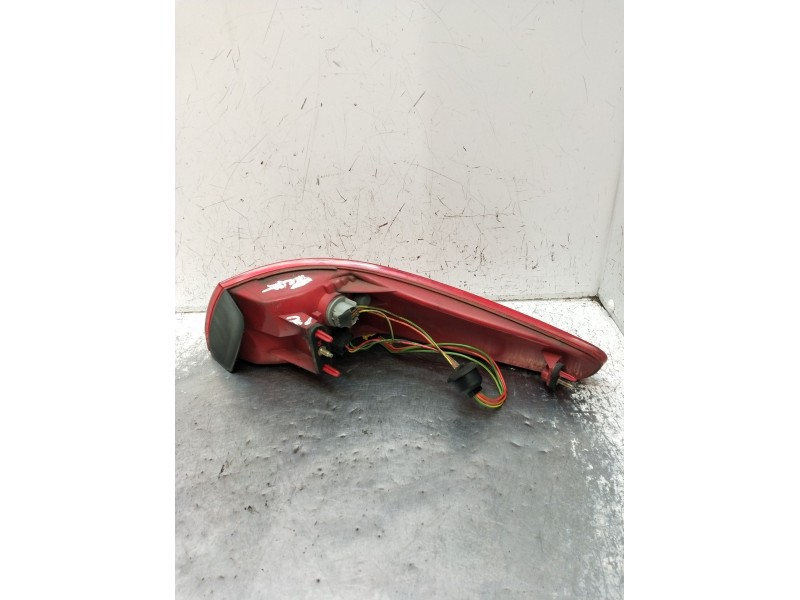 Recambio de piloto trasero izquierdo para peugeot 607 (9d, 9u) 2.7 hdi 24v referencia OEM IAM   2004
