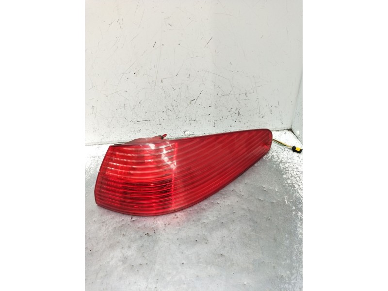 Recambio de piloto trasero derecho para peugeot 607 (9d, 9u) 2.7 hdi 24v referencia OEM IAM   2004